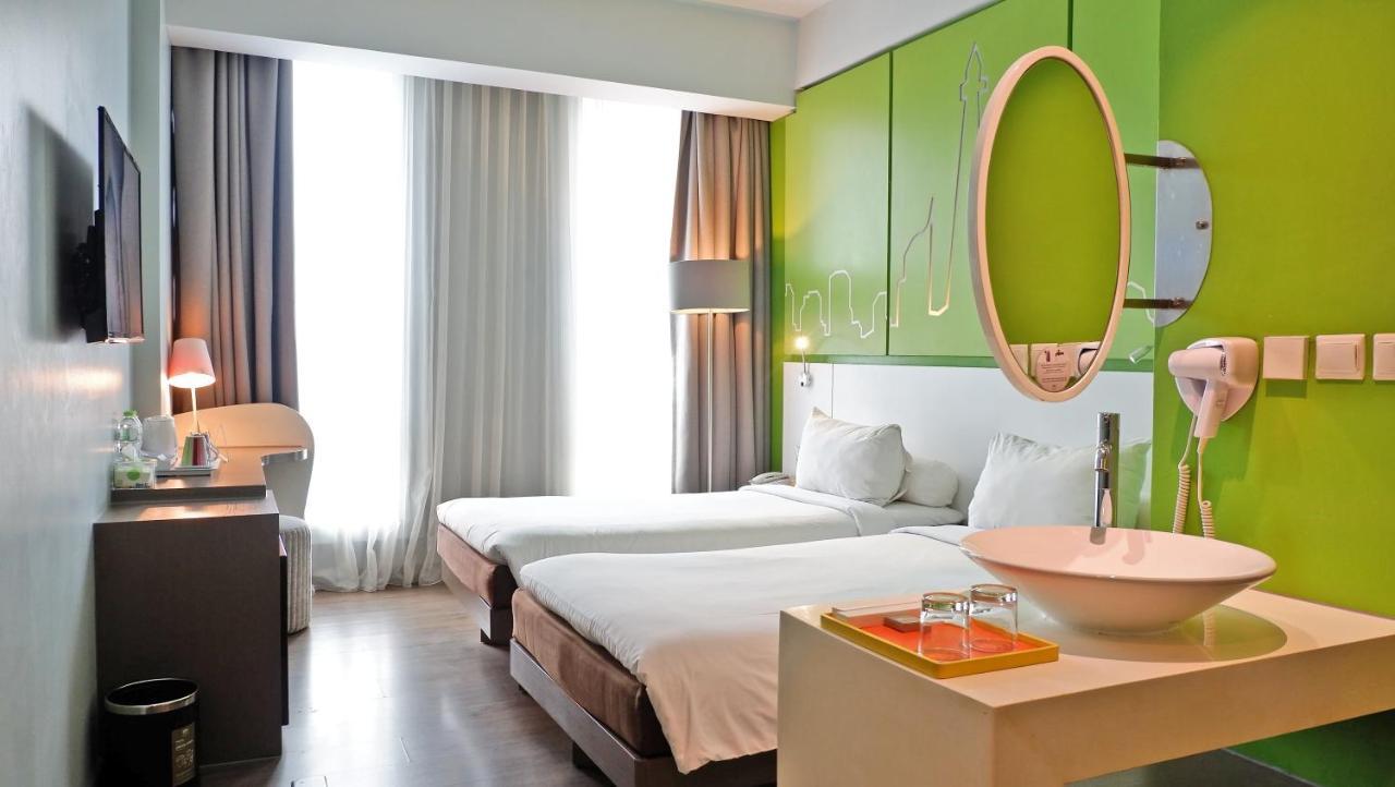 All Seasons Jakarta Thamrin Exterior photo