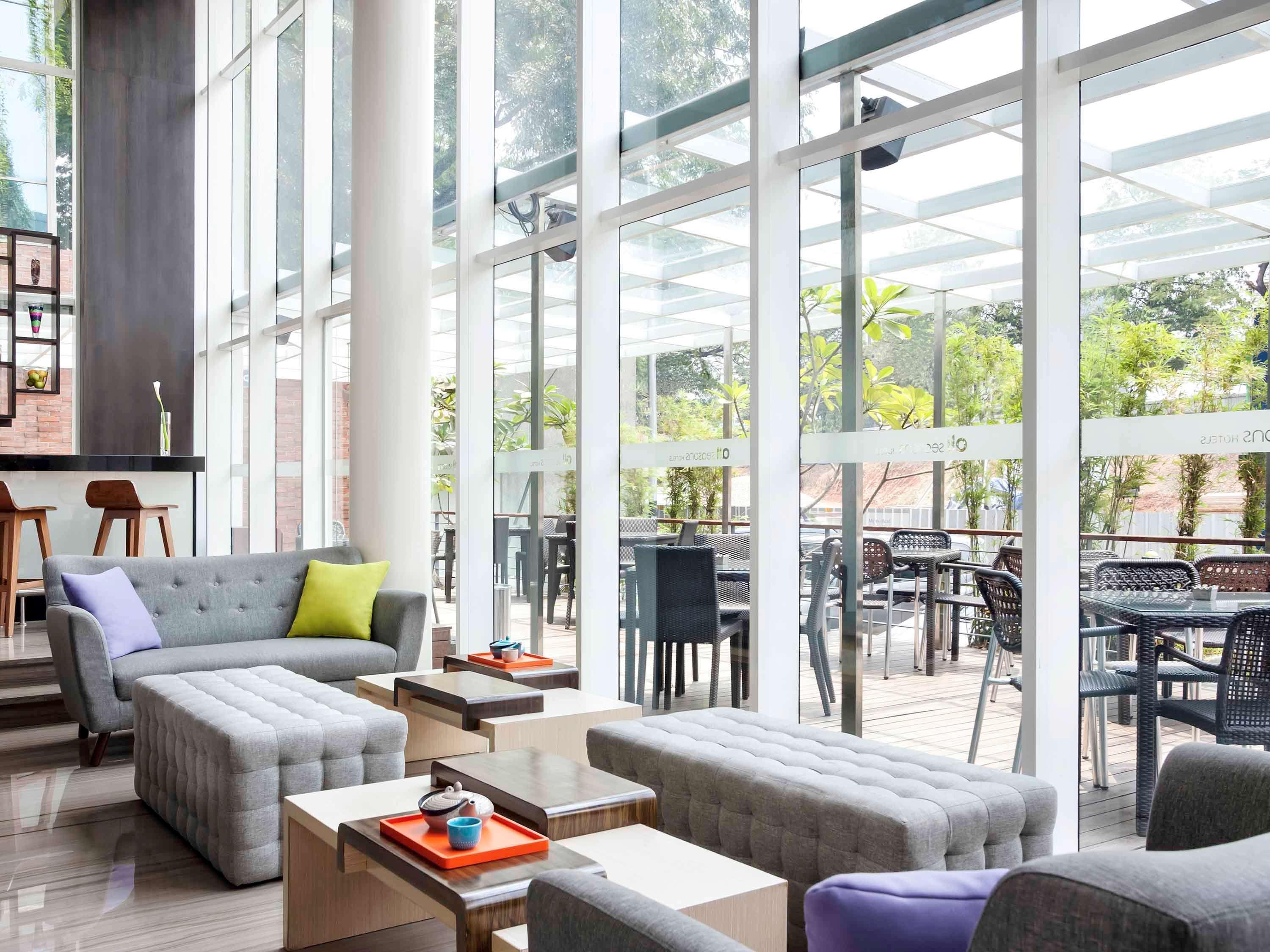 All Seasons Jakarta Thamrin Exterior photo